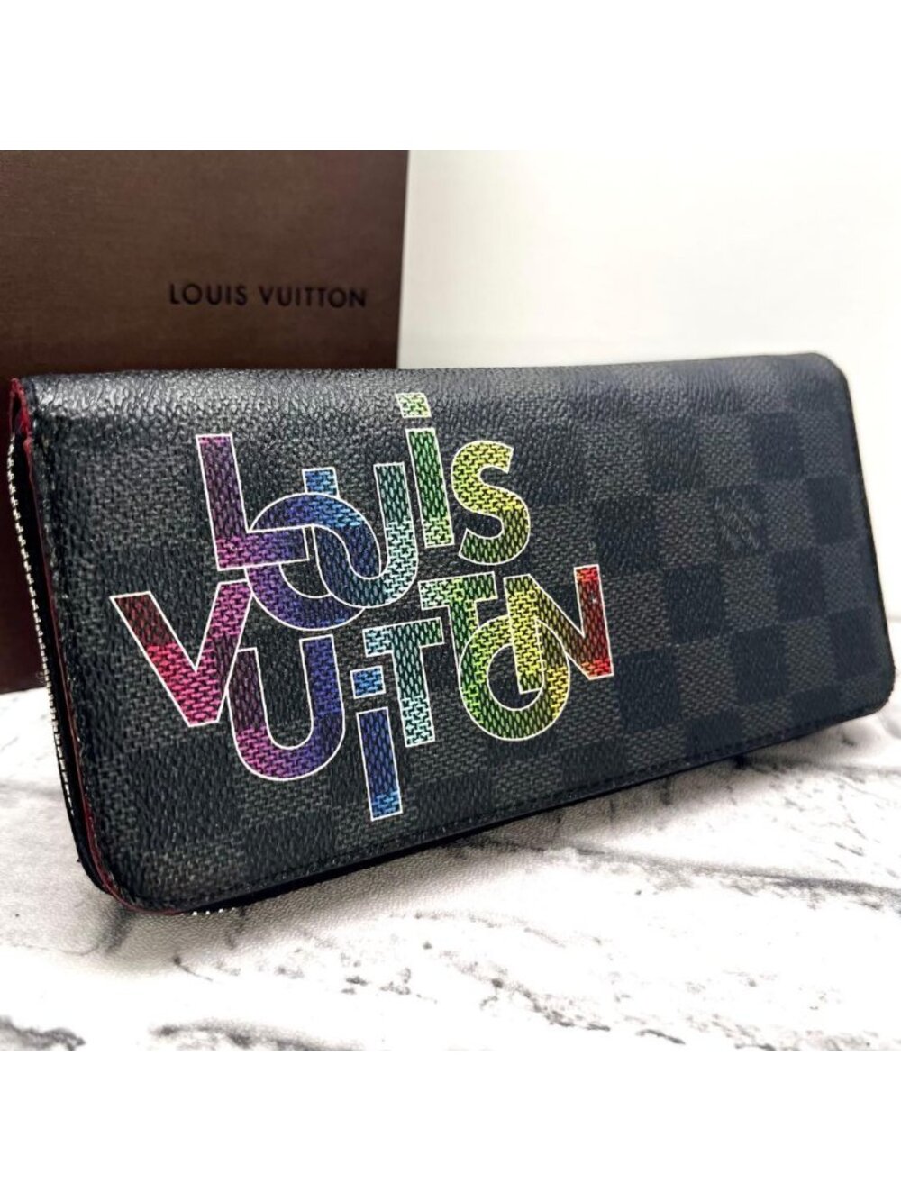 Louis Vuitton Virgil Abloh Exclusive Damier Graffit Zippy Wallet